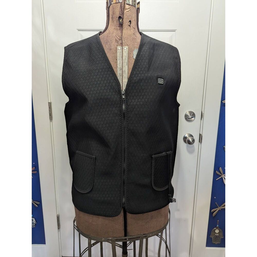 Heated Black Vest - Picture 8 of 16